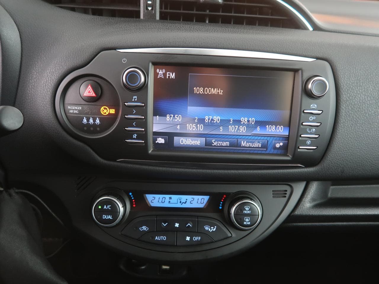 2019 Toyota Yaris - 35