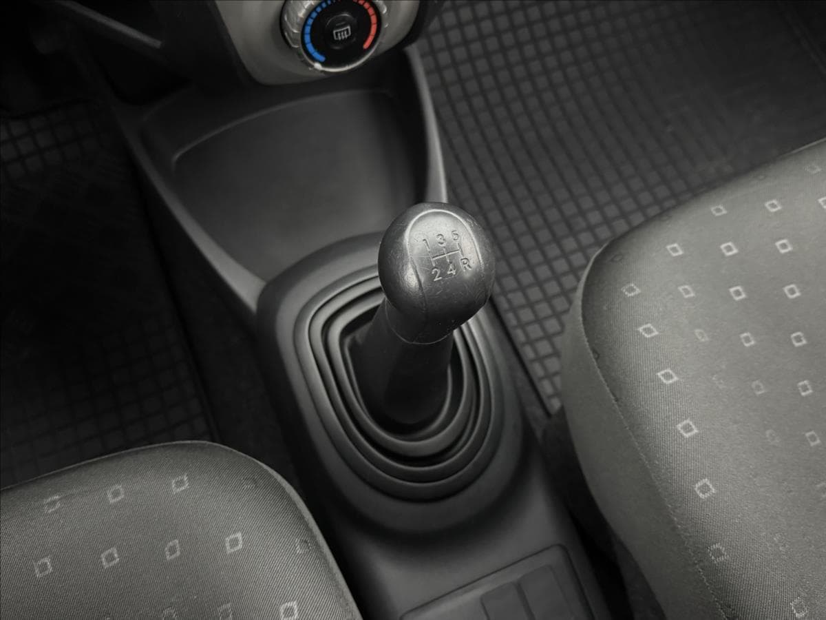 2006 Toyota Yaris - 27