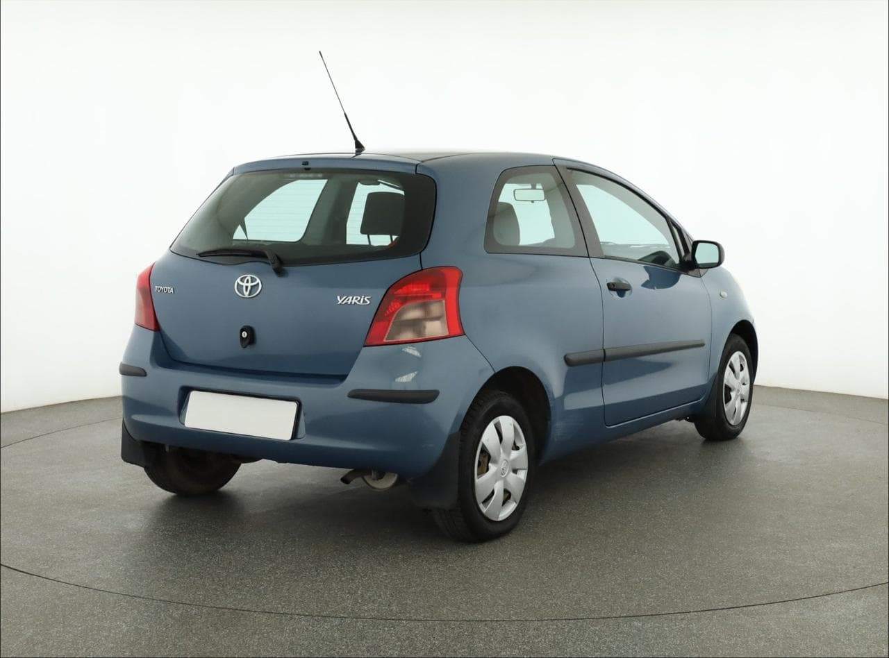 2006 Toyota Yaris - 13