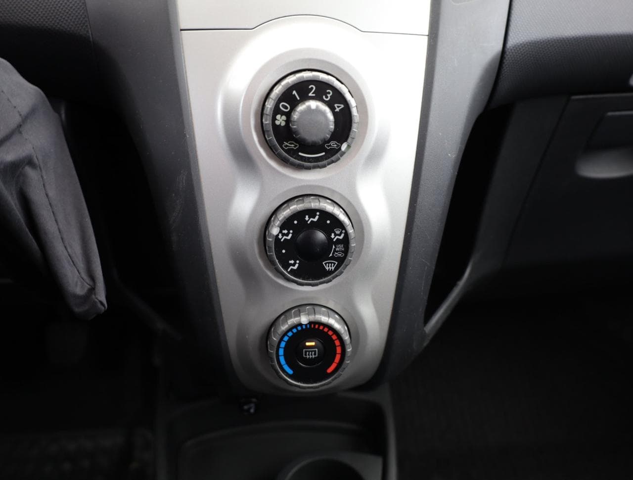 2006 Toyota Yaris - 31