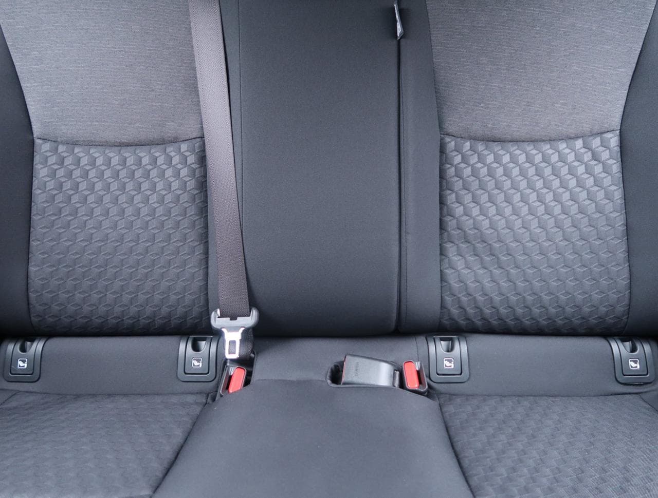 2023 Toyota Yaris - 27