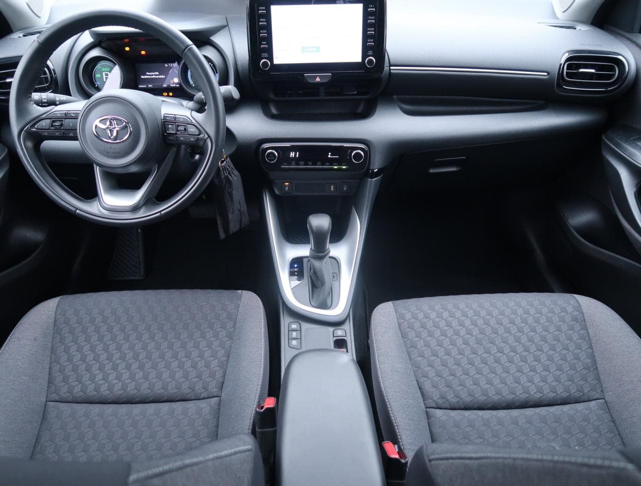 2023 Toyota Yaris - 19