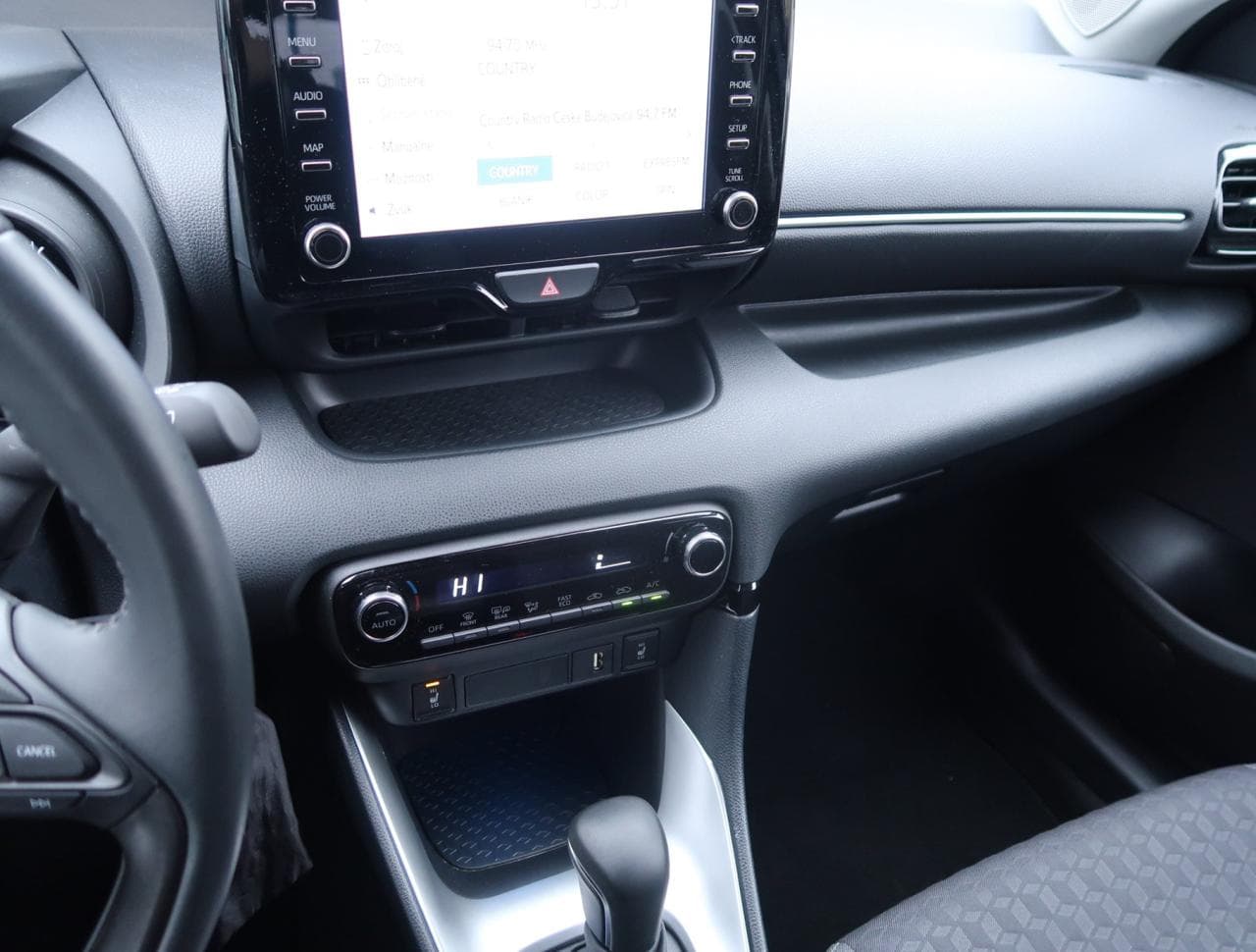 2023 Toyota Yaris - 35