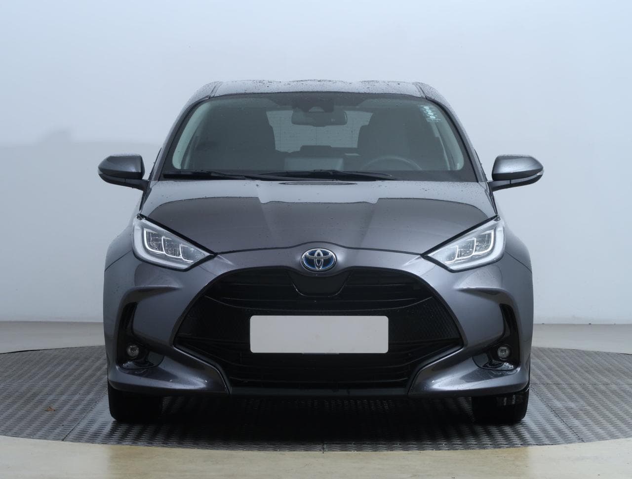 2023 Toyota Yaris - 3