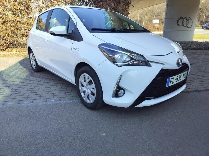 Toyota Yaris 1.5 Hybrid hatchback