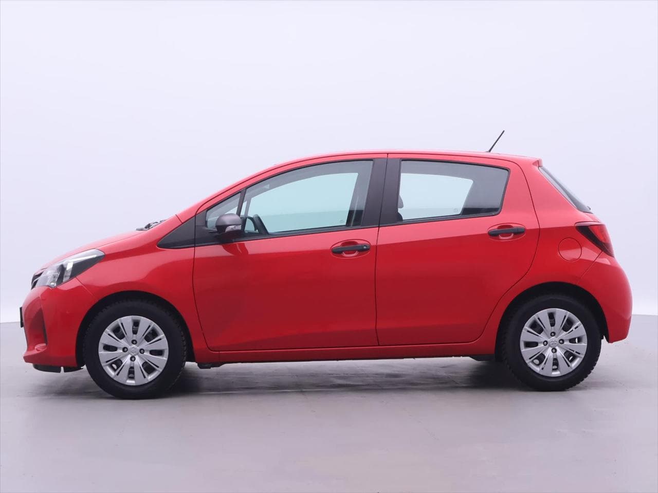 2014 Toyota YARIS - 3