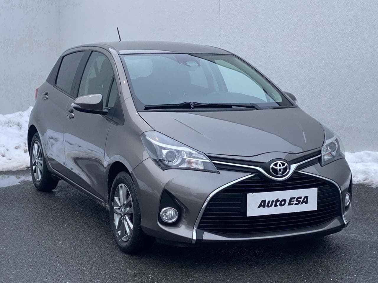 2016 Toyota YARIS