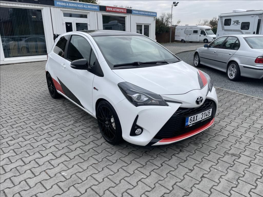 2018 Toyota YARIS - 3