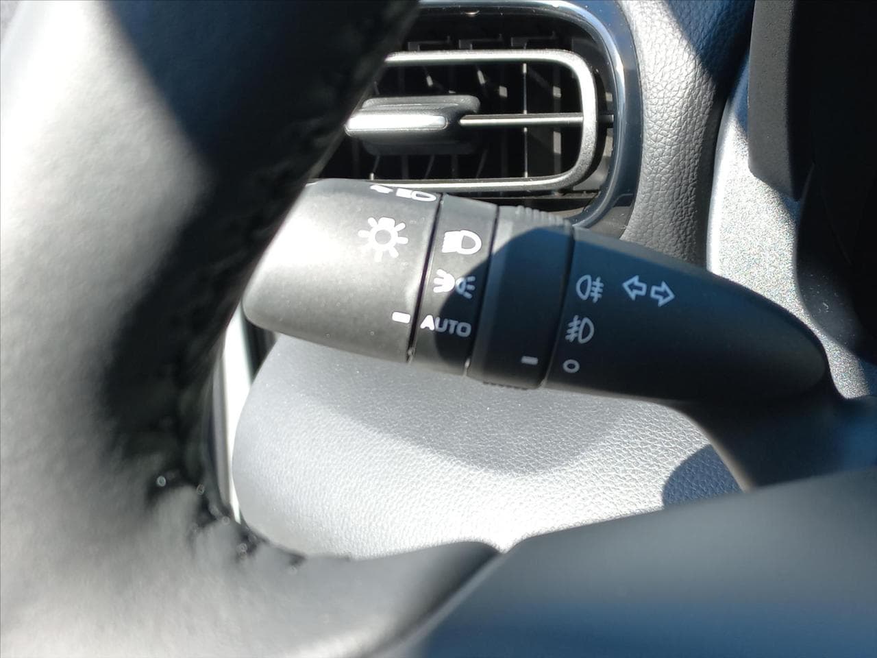 2026 Toyota YARIS - 14