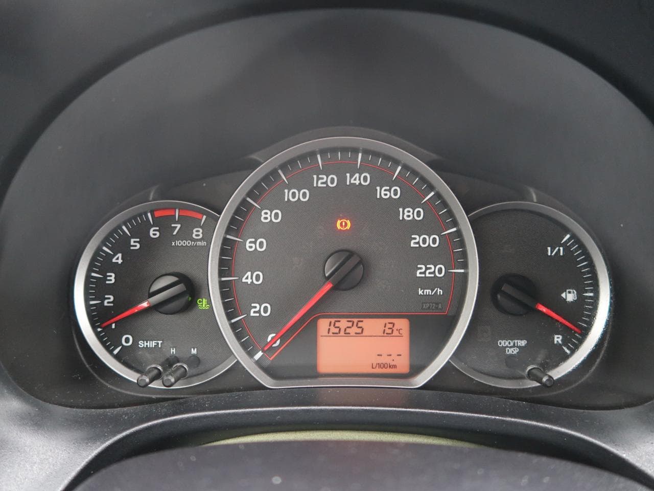 2013 Toyota YARIS - 17