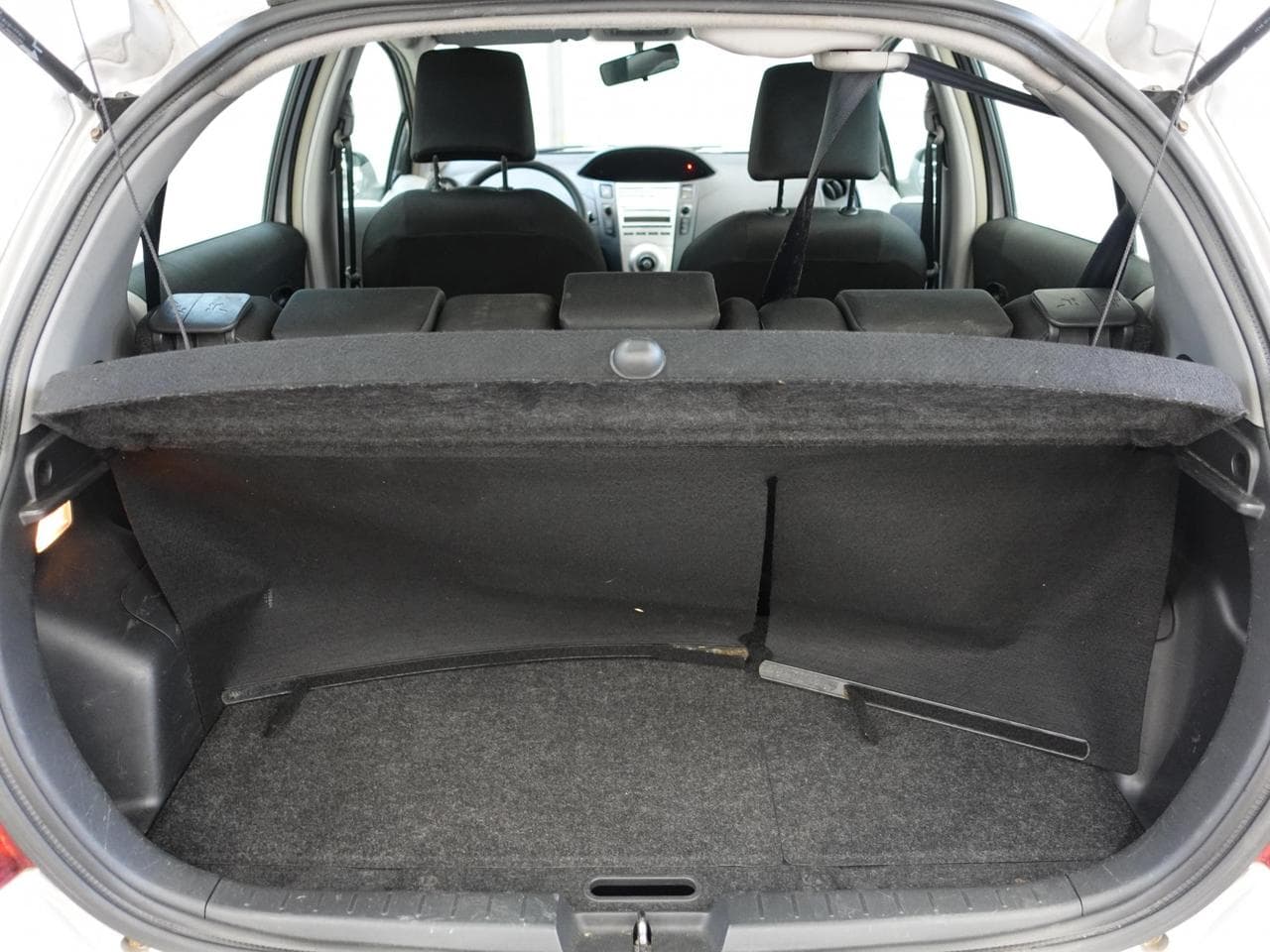 2007 Toyota YARIS - 7