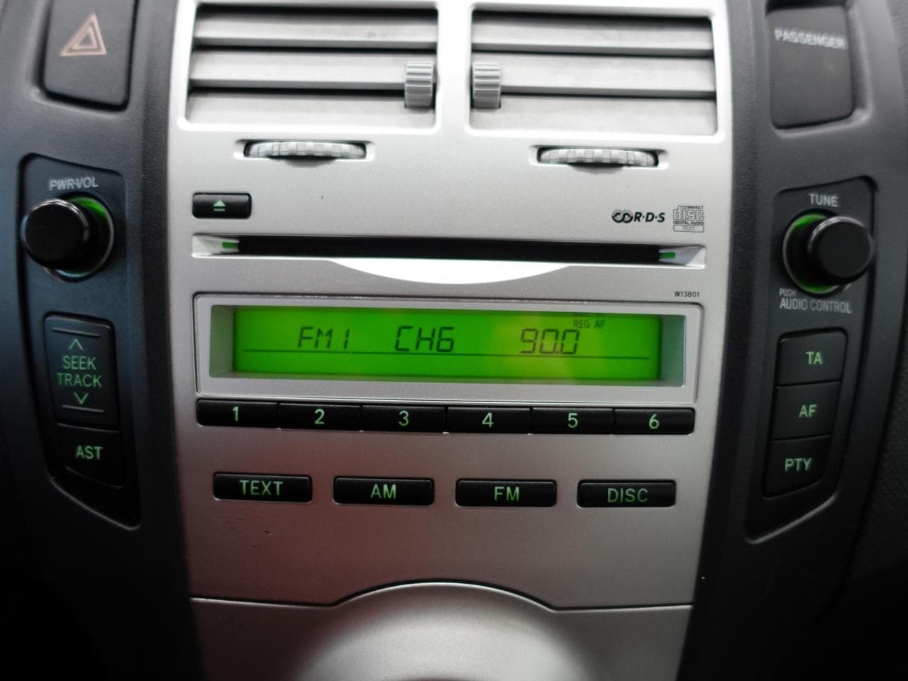 2007 Toyota YARIS - 14