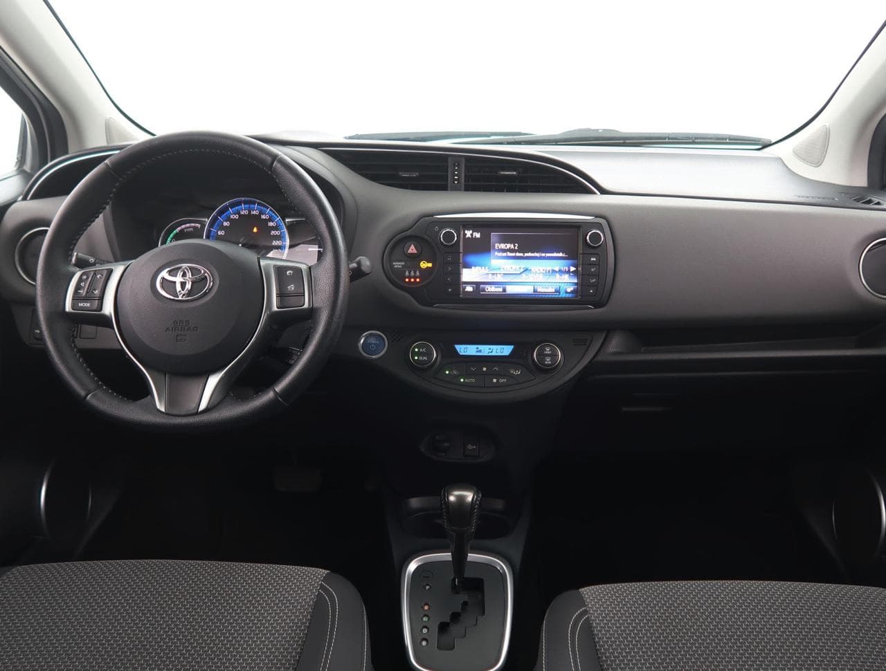 2015 Toyota YARIS - 10