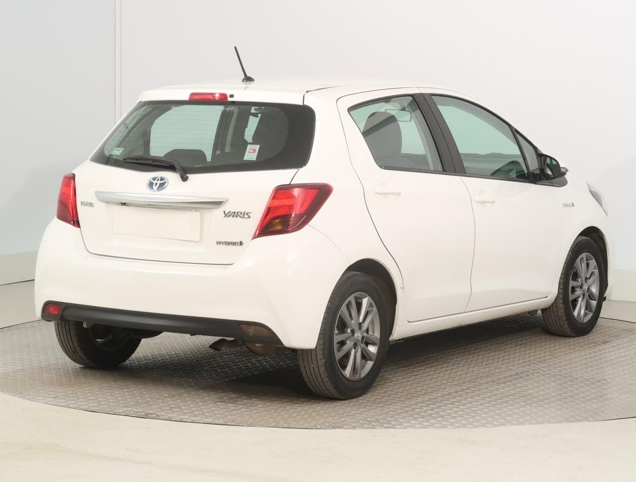 2015 Toyota YARIS - 7