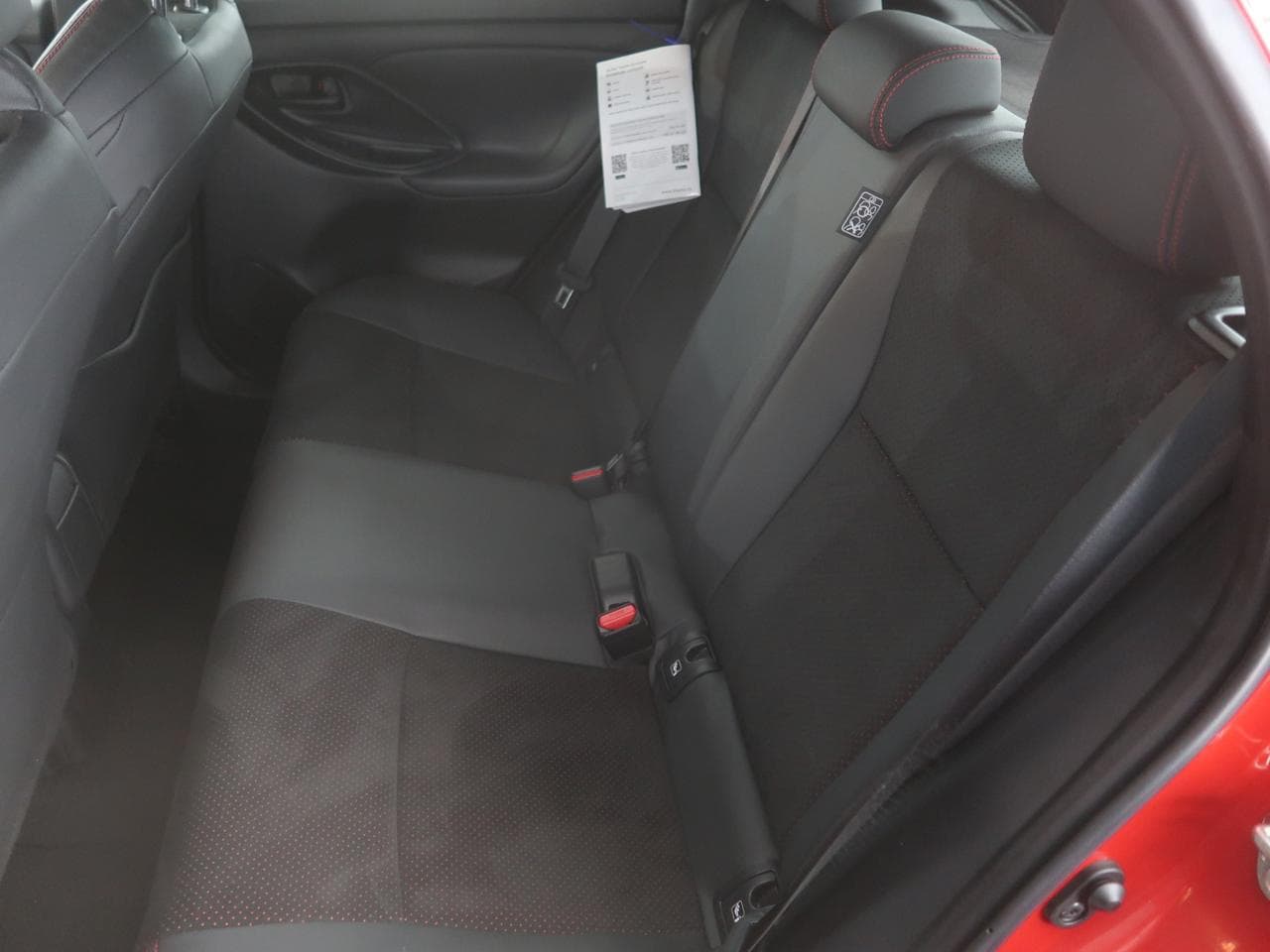 2023 Toyota YARIS - 27