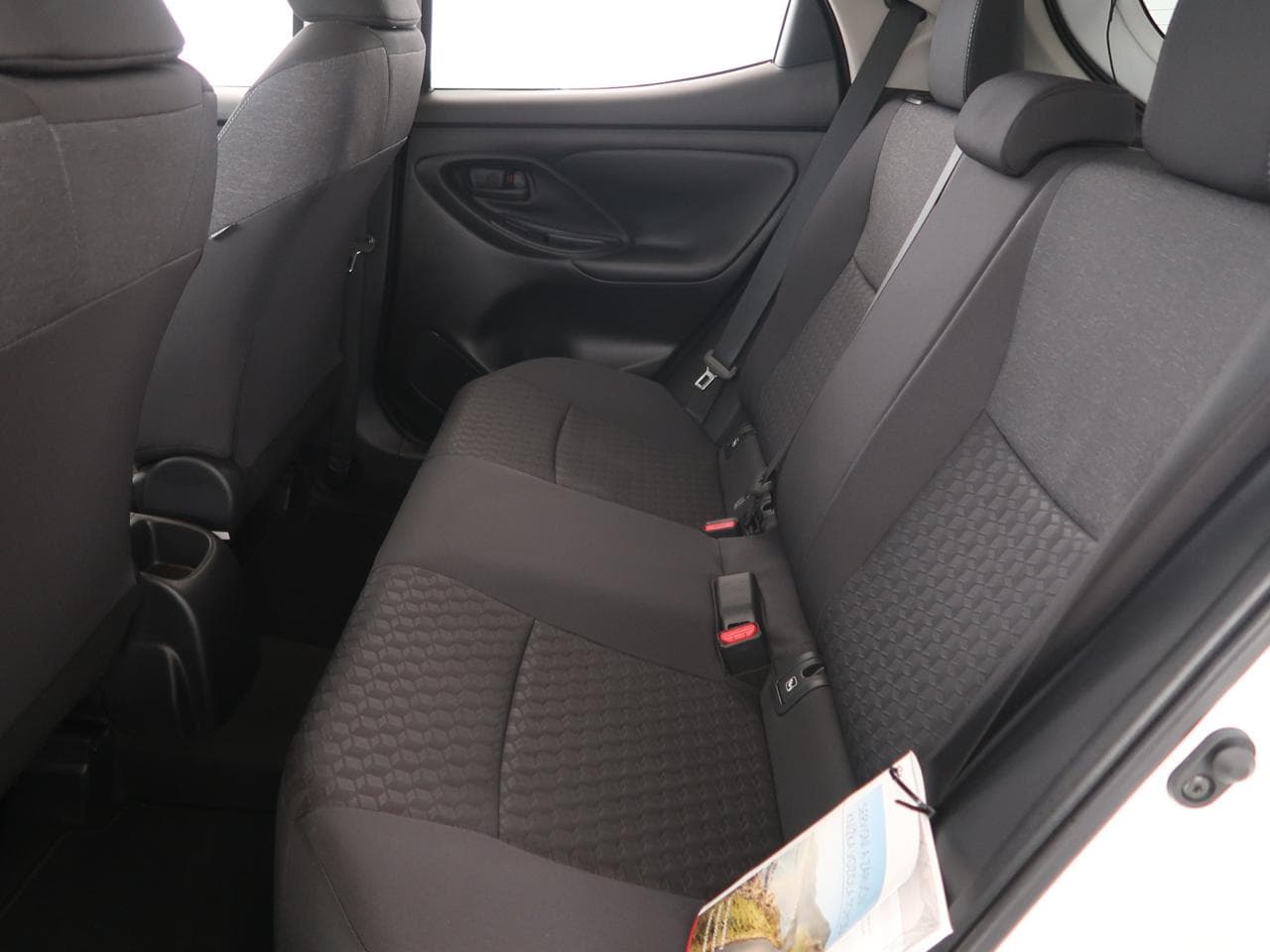 2023 Toyota YARIS - 15