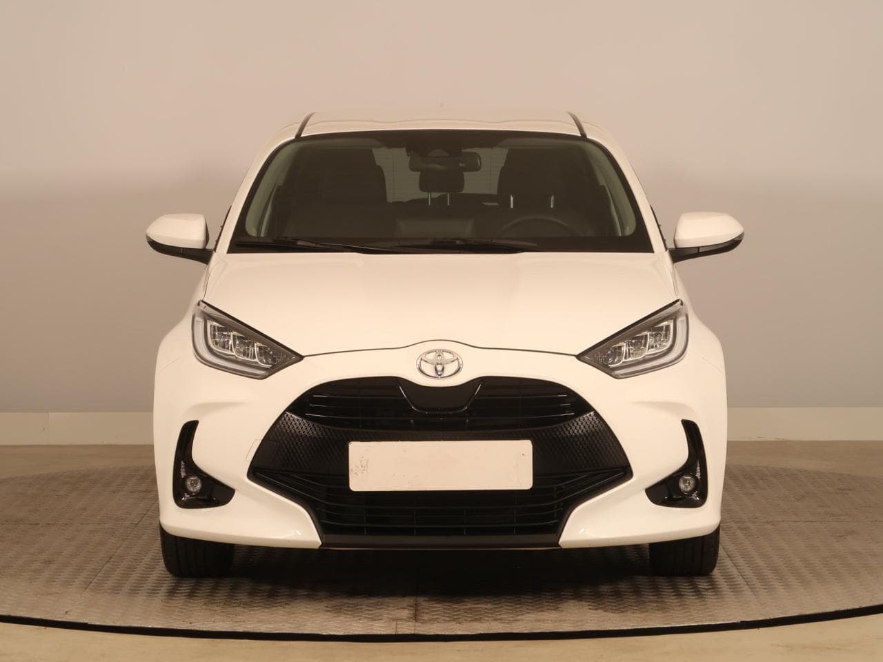 2023 Toyota YARIS - 2