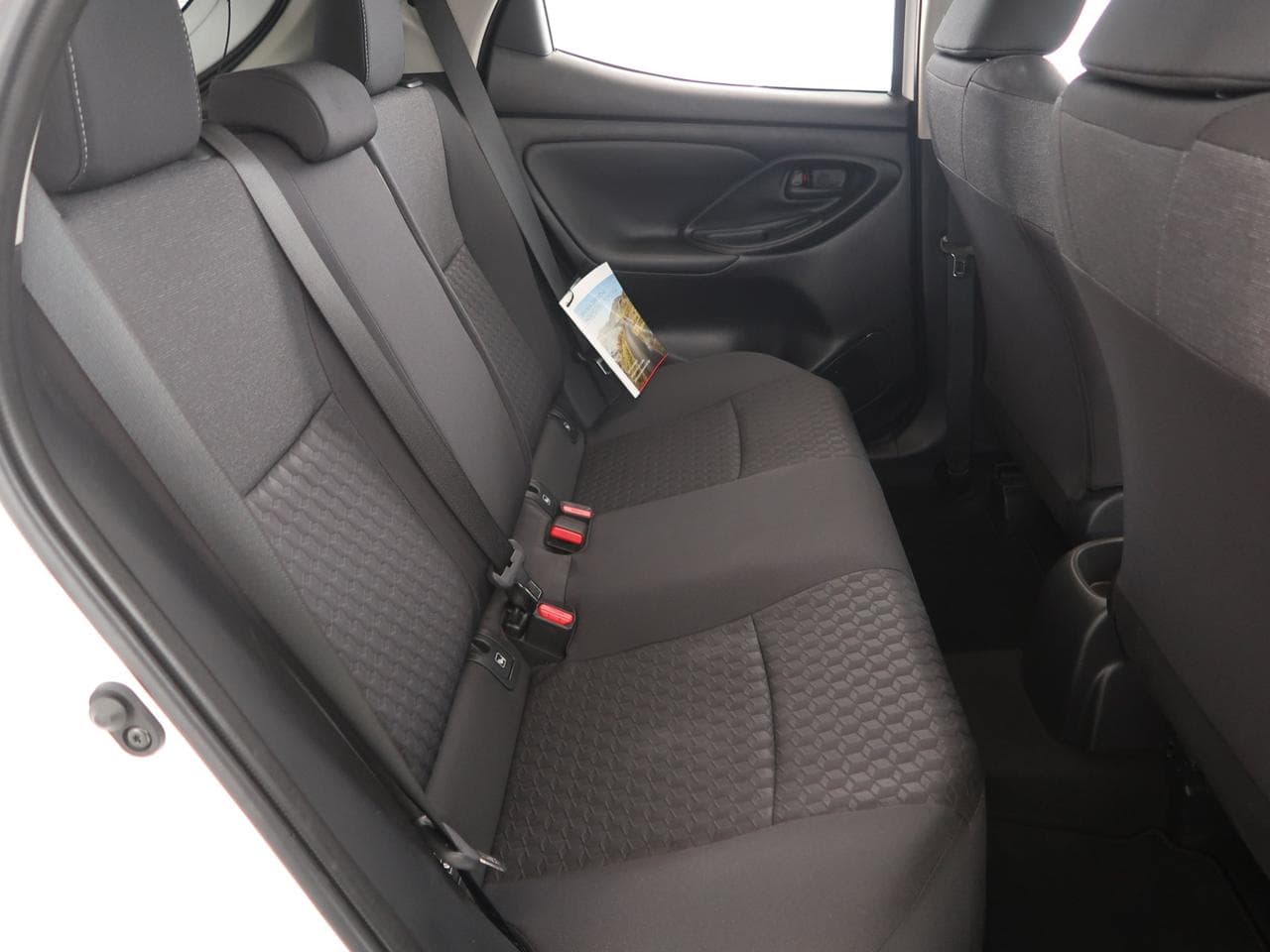 2023 Toyota YARIS - 13