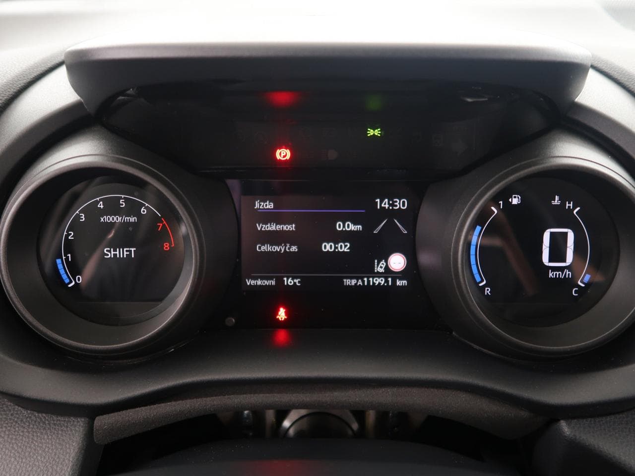 2023 Toyota YARIS - 17