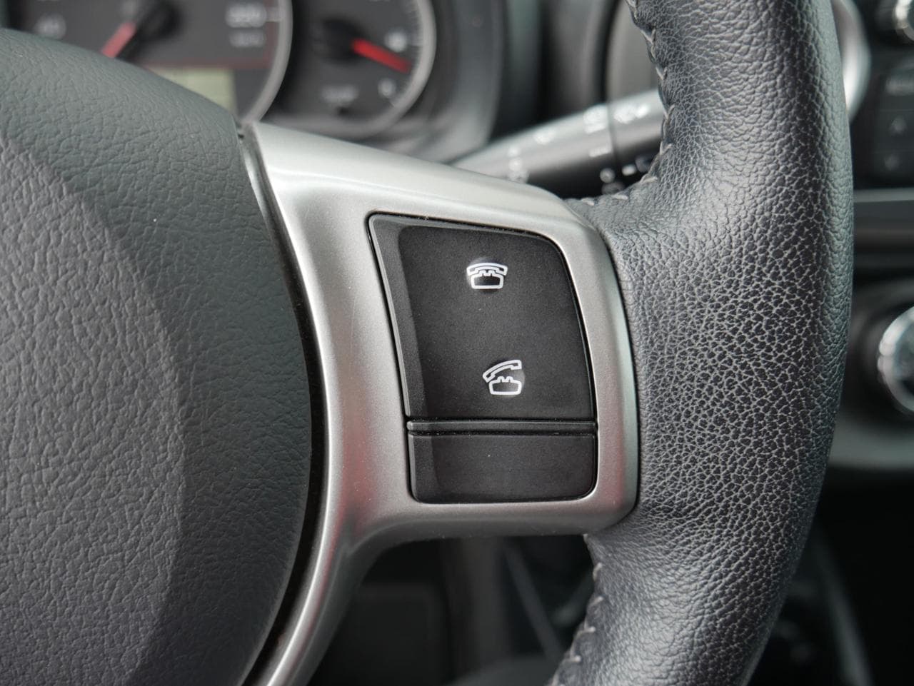 2012 Toyota YARIS - 13