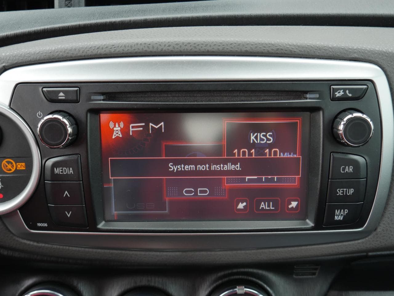 2012 Toyota YARIS - 16