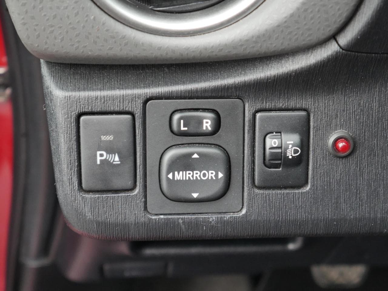 2012 Toyota YARIS - 19