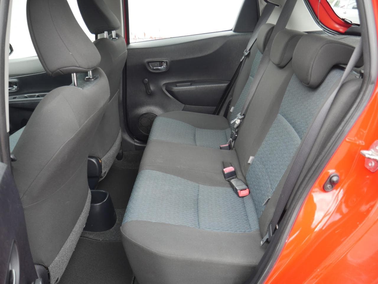 2012 Toyota YARIS - 10
