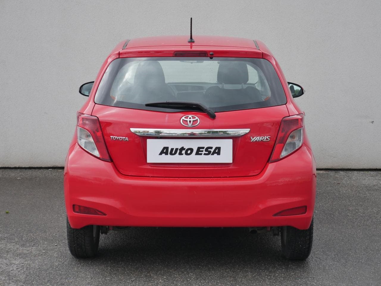 2012 Toyota YARIS - 5