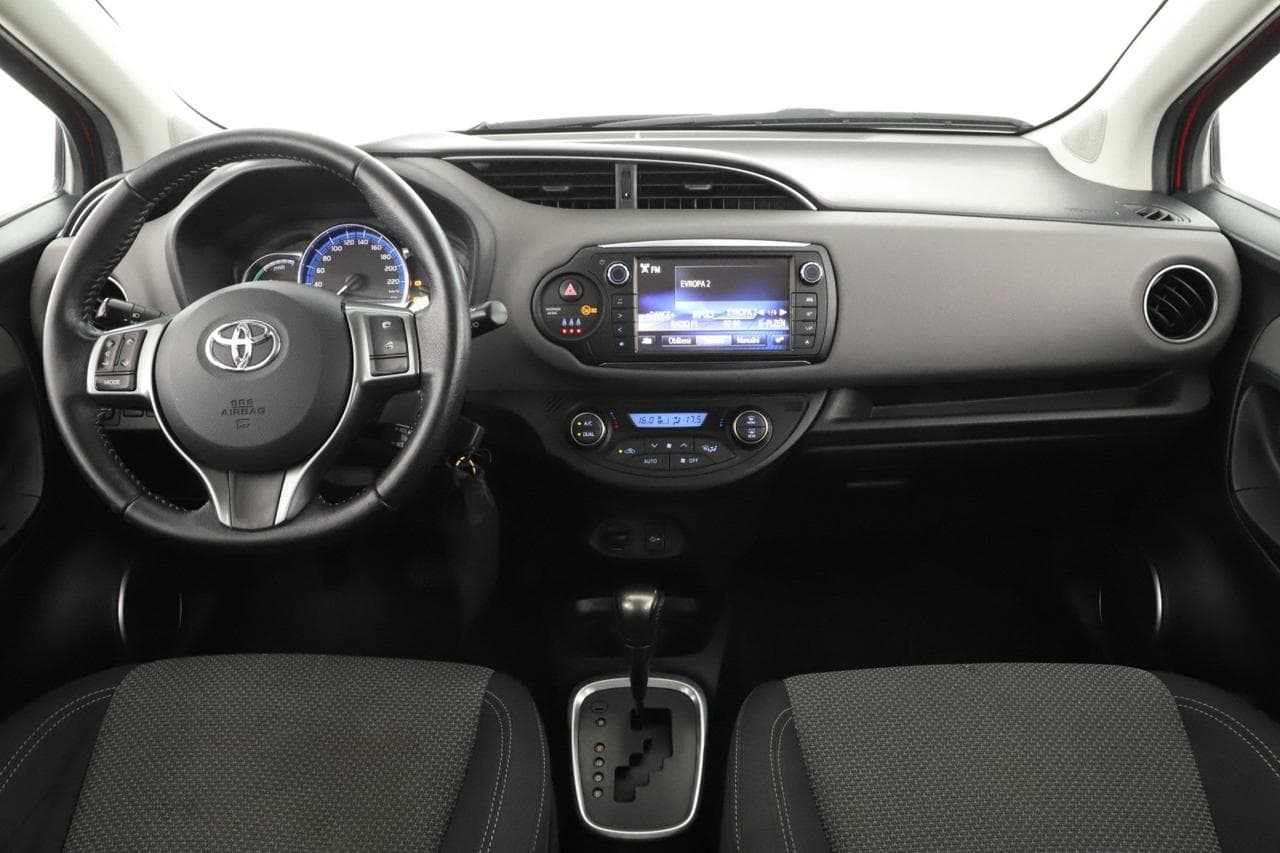 2016 Toyota YARIS - 9