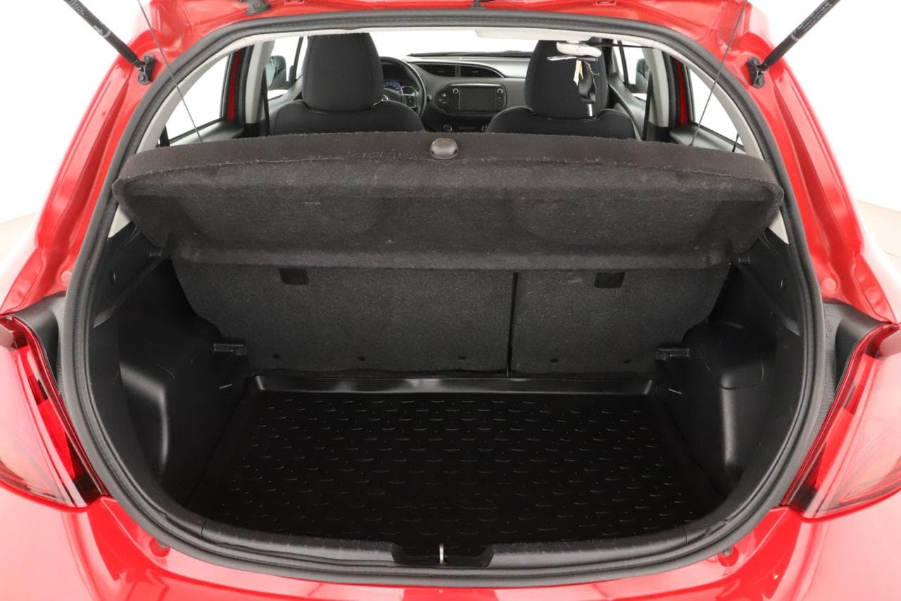 2016 Toyota YARIS - 17
