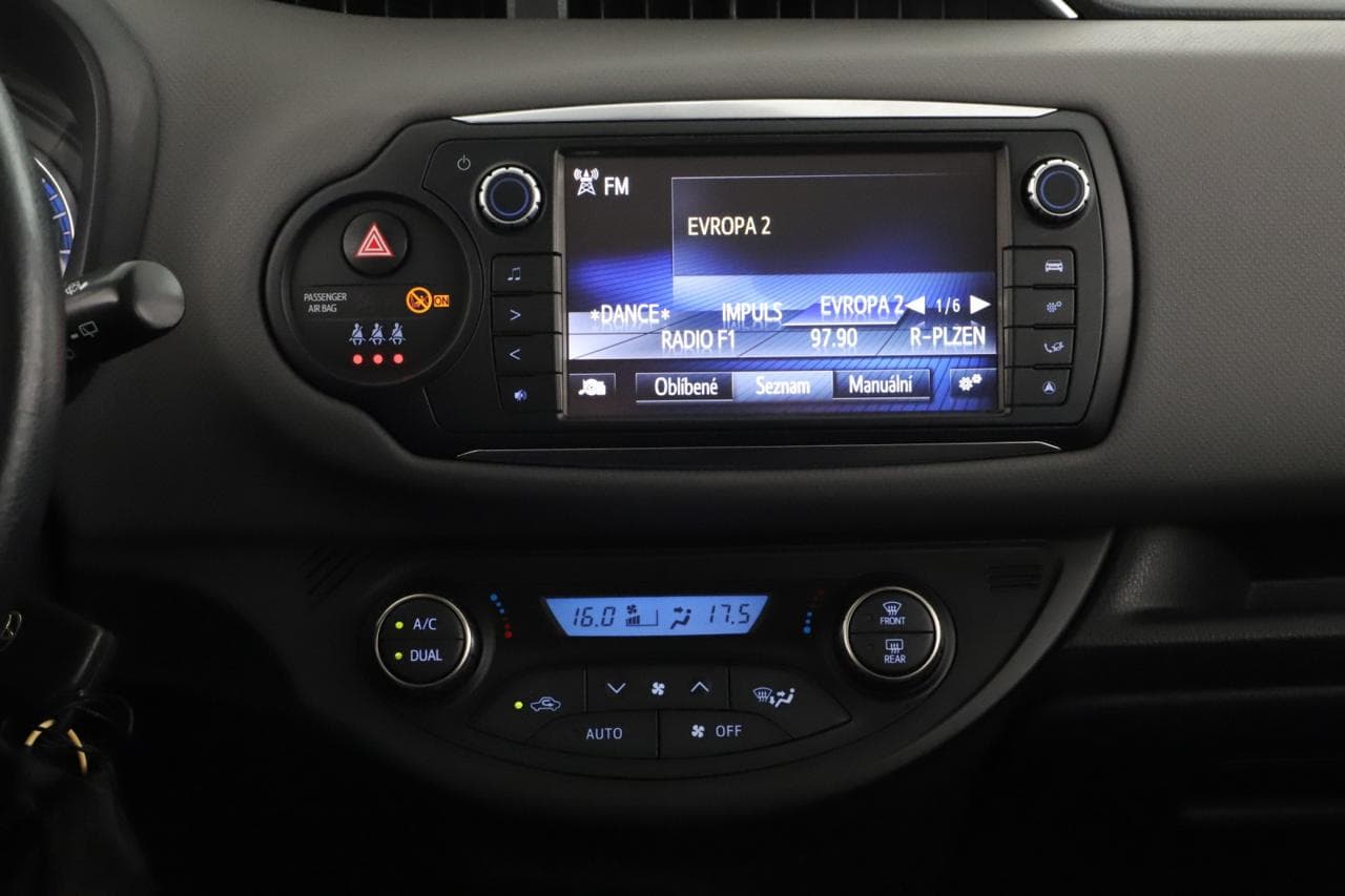 2016 Toyota YARIS - 15