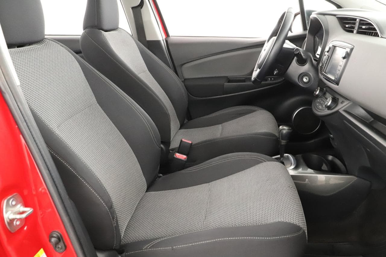 2016 Toyota YARIS - 10