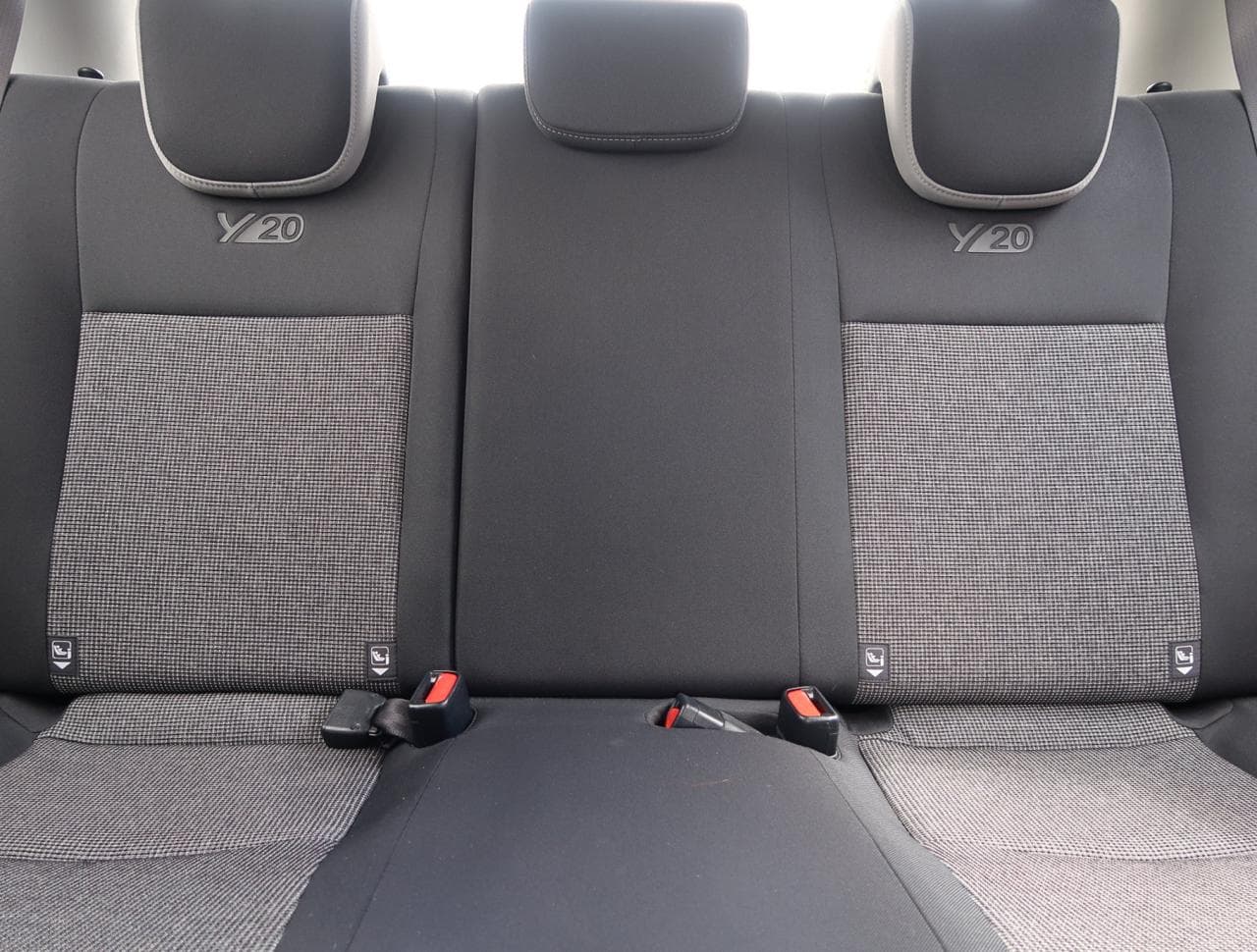 2019 Toyota YARIS - 14