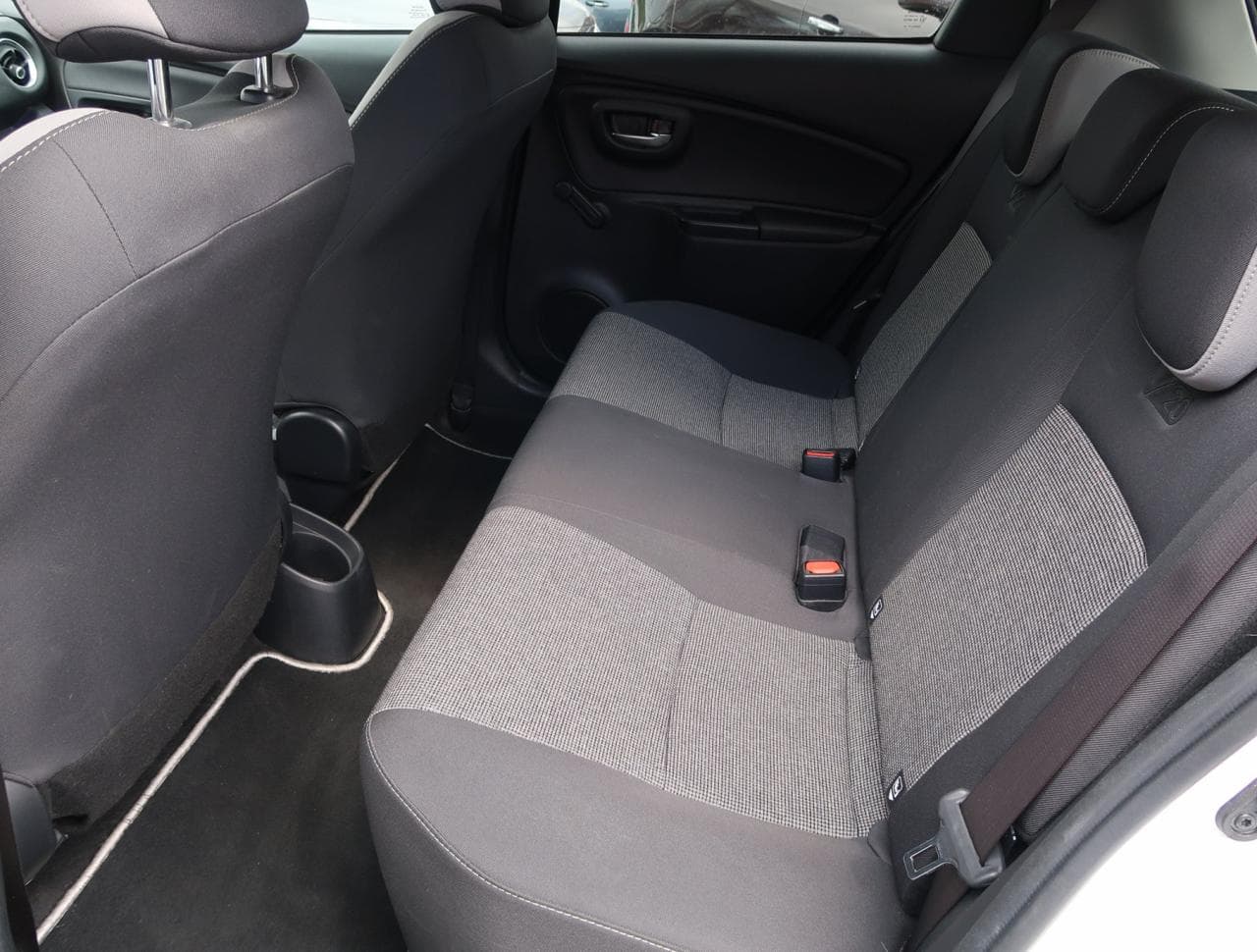 2019 Toyota YARIS - 15