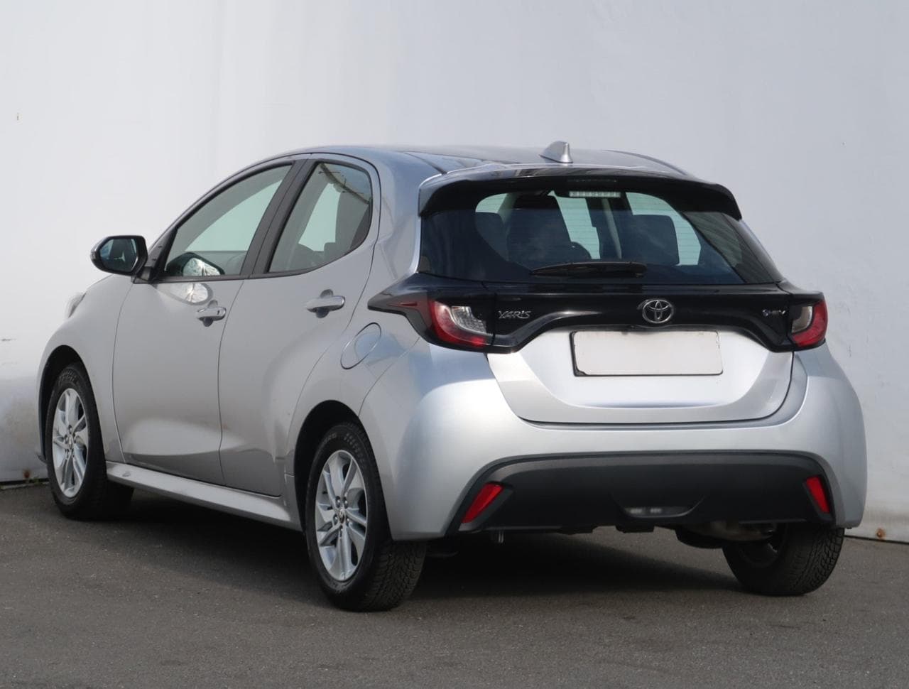 2024 Toyota YARIS - 5