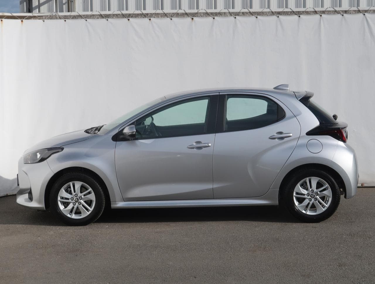 2024 Toyota YARIS - 4