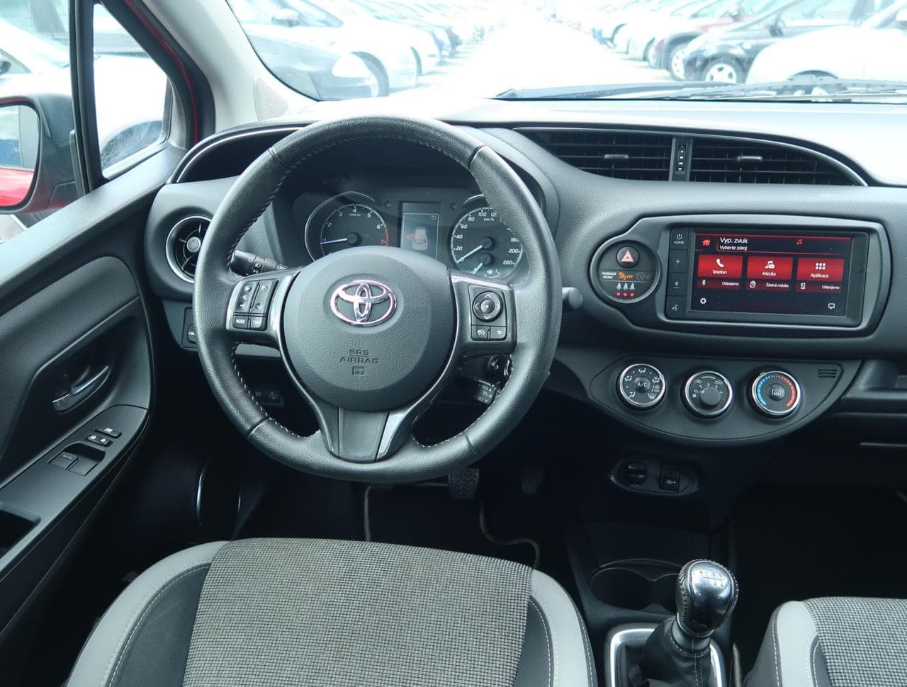 2020 Toyota YARIS - 9