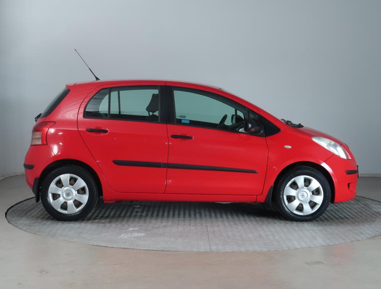 2007 Toyota YARIS - 8