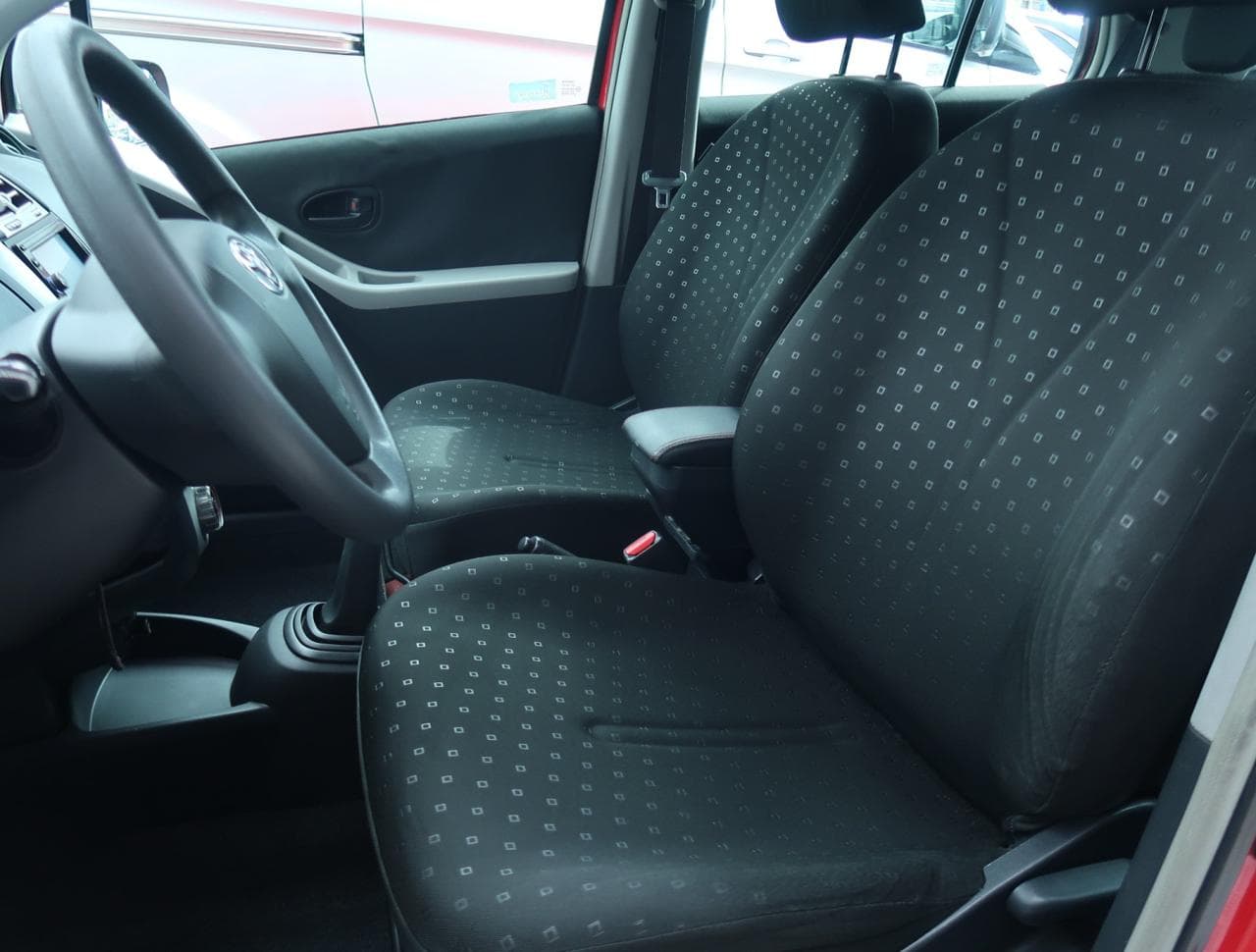 2007 Toyota YARIS - 16