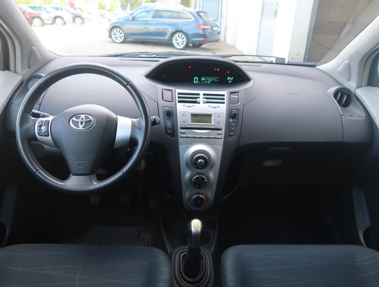 2008 Toyota YARIS - 10