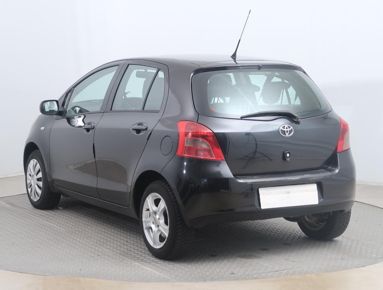 2008 Toyota YARIS - 5