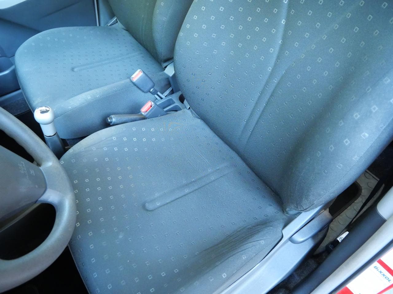 2009 Toyota YARIS - 17