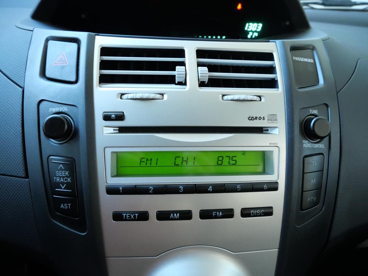 2009 Toyota YARIS - 30
