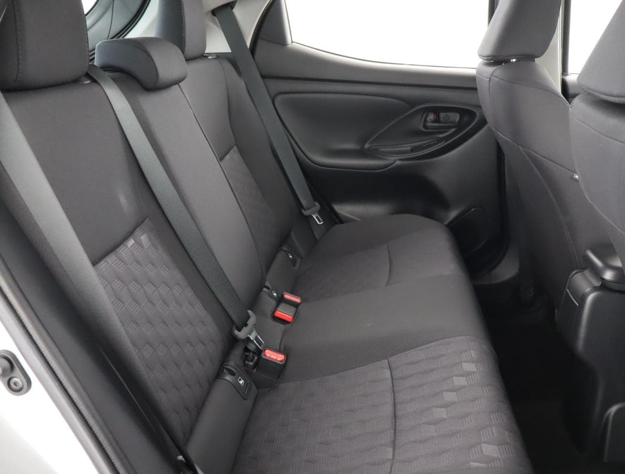 2024 Toyota YARIS - 13