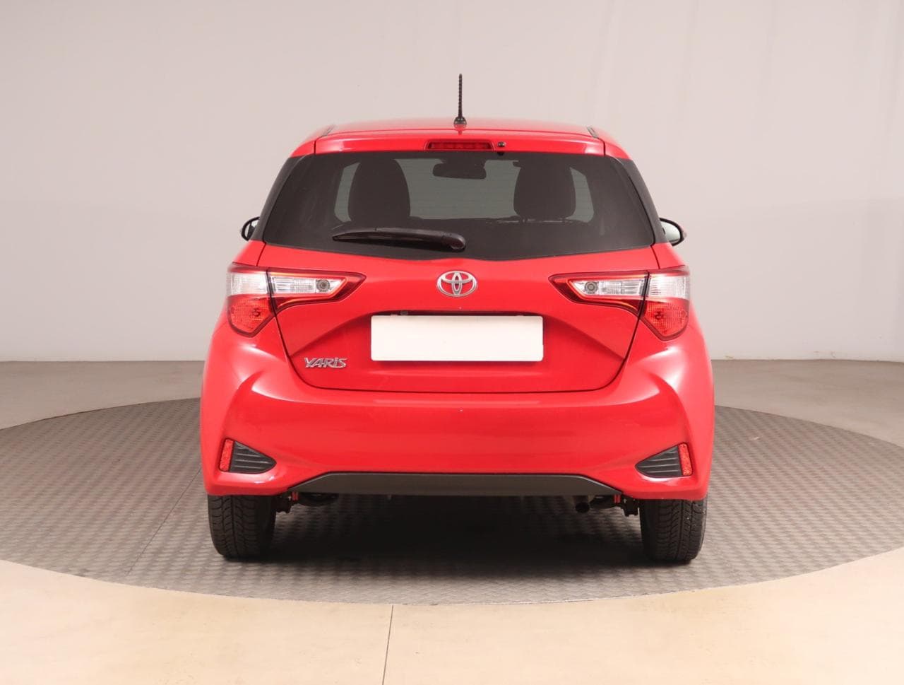 2020 Toyota YARIS - 6