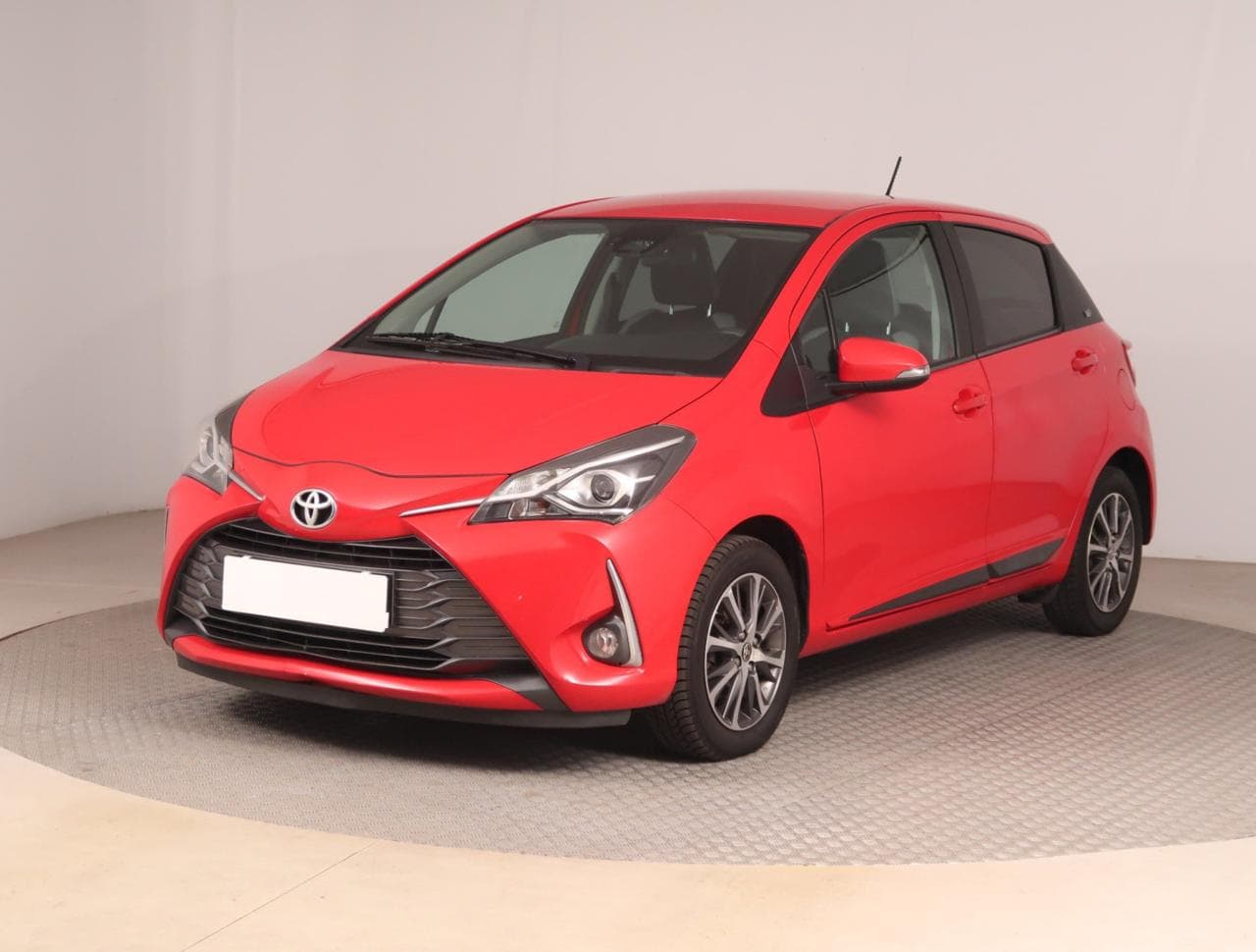 2020 Toyota YARIS - 3