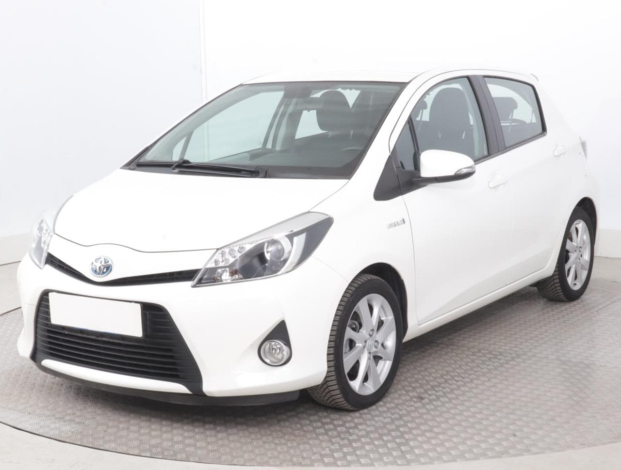 2012 Toyota YARIS - 3