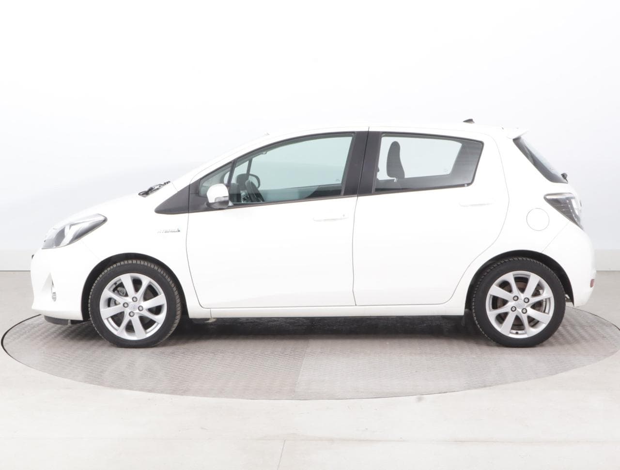 2012 Toyota YARIS - 4