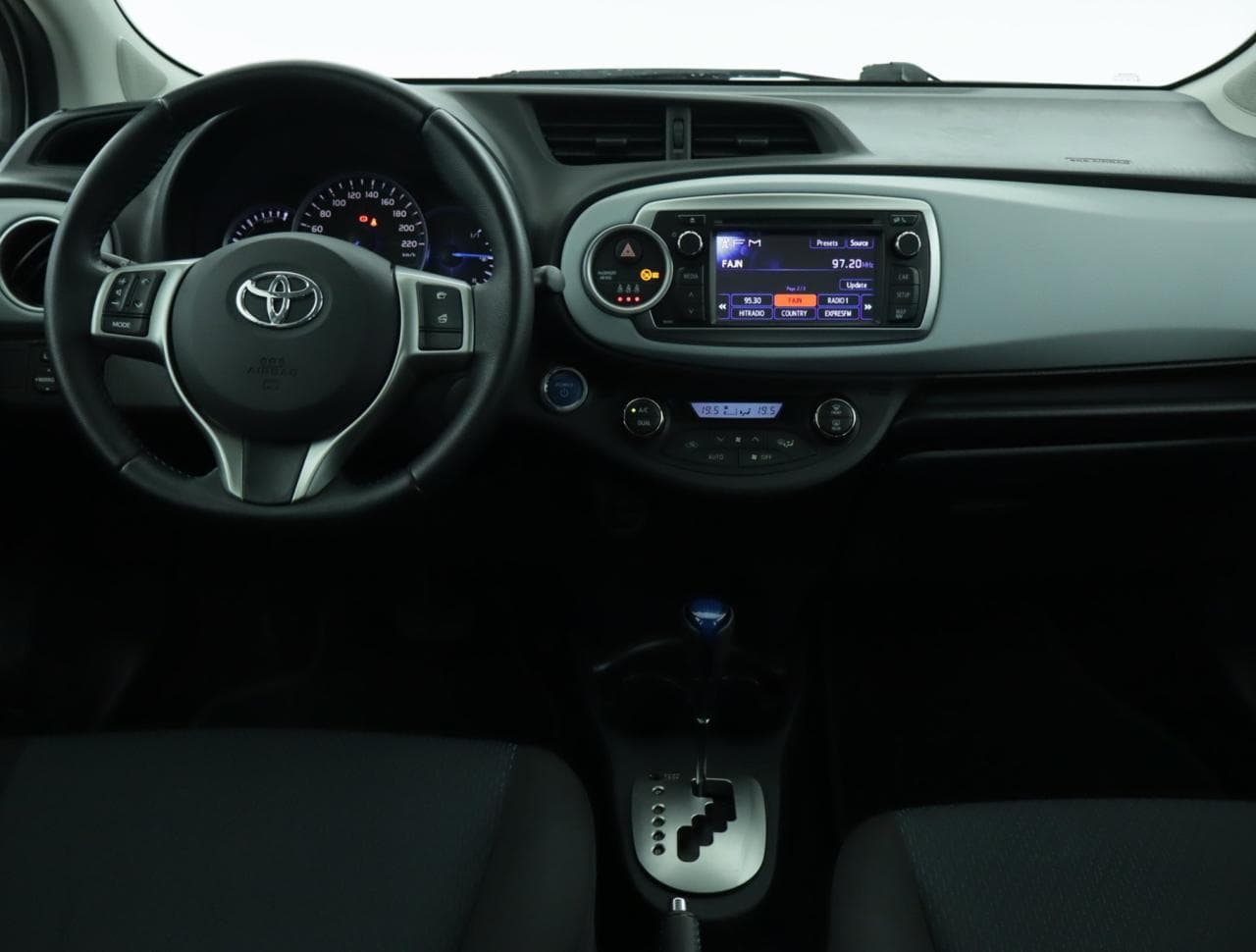 2012 Toyota YARIS - 10