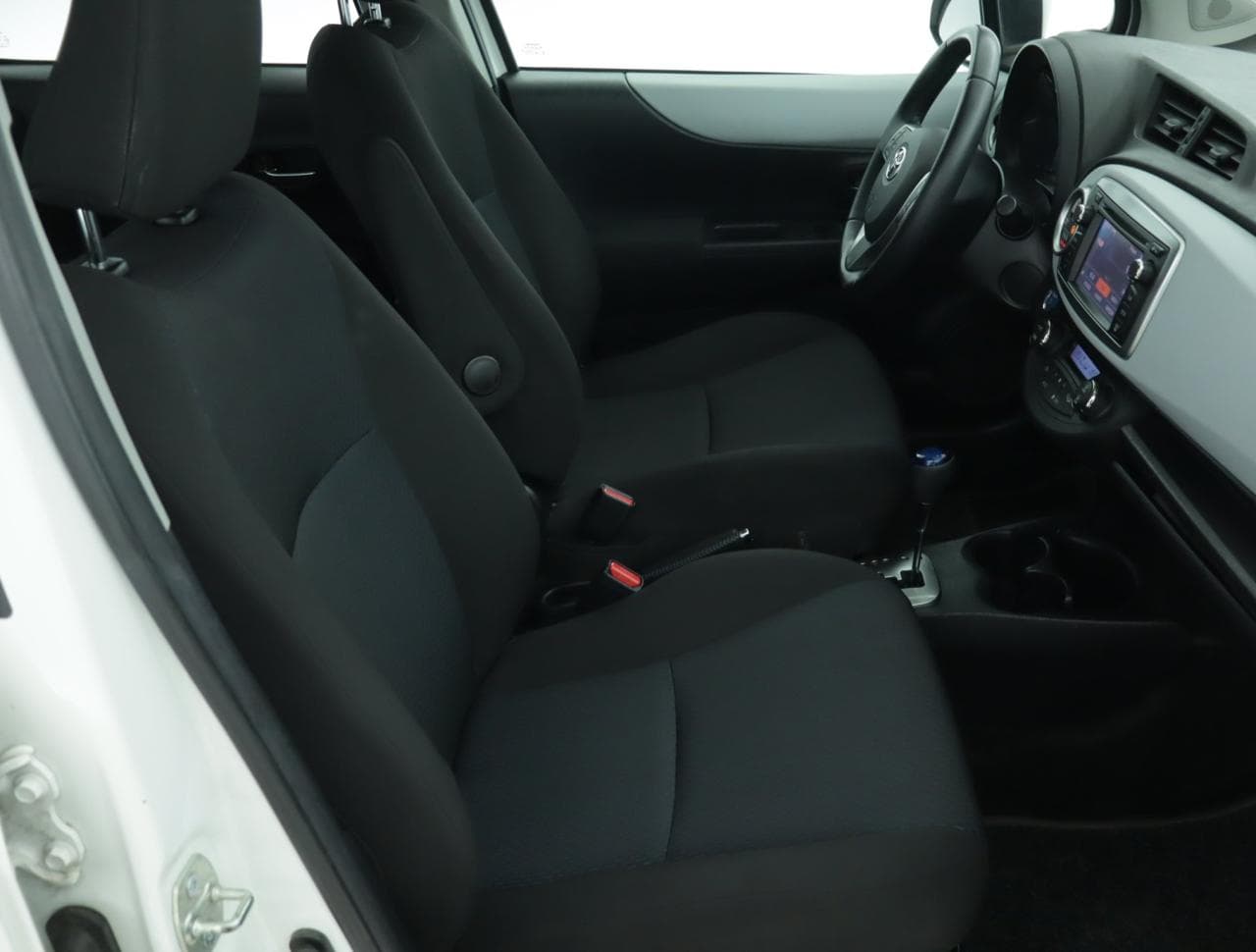 2012 Toyota YARIS - 12